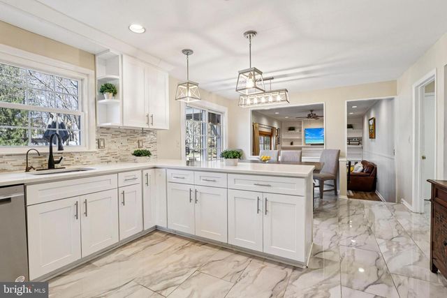 23 DOUGLASS DRIVE, Princeton, NJ 08540