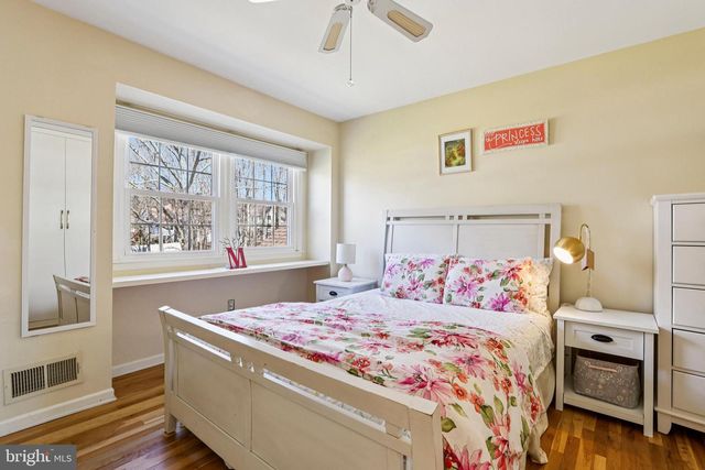 23 DOUGLASS DRIVE, Princeton, NJ 08540