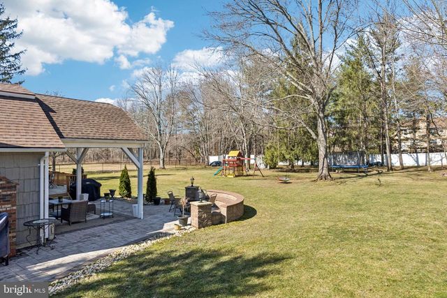 23 DOUGLASS DRIVE, Princeton, NJ 08540