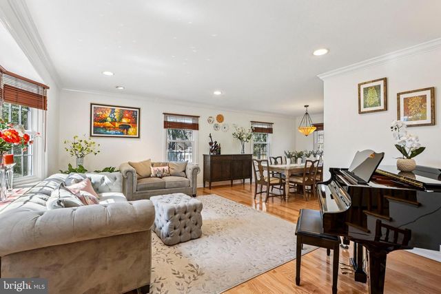 23 DOUGLASS DRIVE, Princeton, NJ 08540