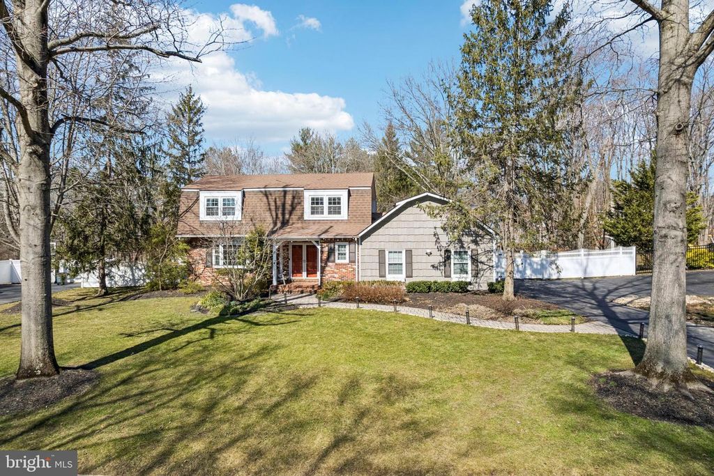 23 DOUGLASS DRIVE, Princeton, NJ 08540