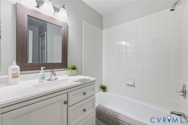 6606 W Quaker Rd, Disputanta, VA 23842