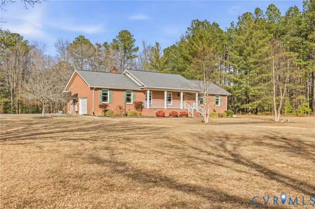 6606 W Quaker Rd, Disputanta, VA 23842