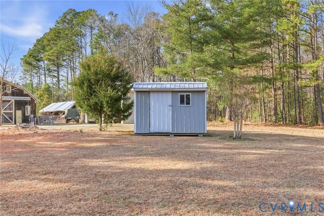 6606 W Quaker Rd, Disputanta, VA 23842