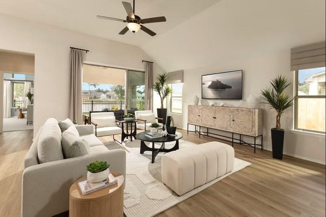 28816 Crockett Gardens Drive, New Caney, TX 77357