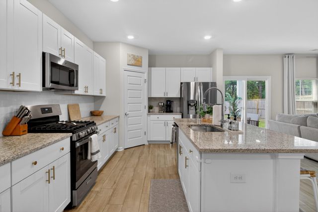 325 Saddlewood Drive, Charleston, SC 29414