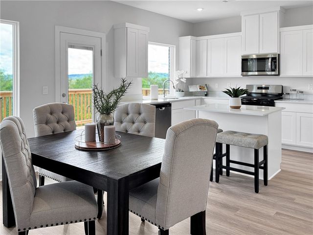 5501 Selah Street, Springdale, AR 72764