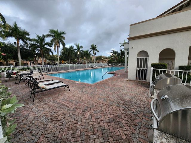 1421 SE 24th Ter 1421, Homestead, FL 33035