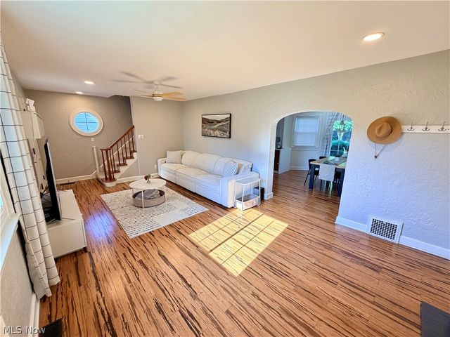 1121 Manor Avenue SW, Canton, OH 44710