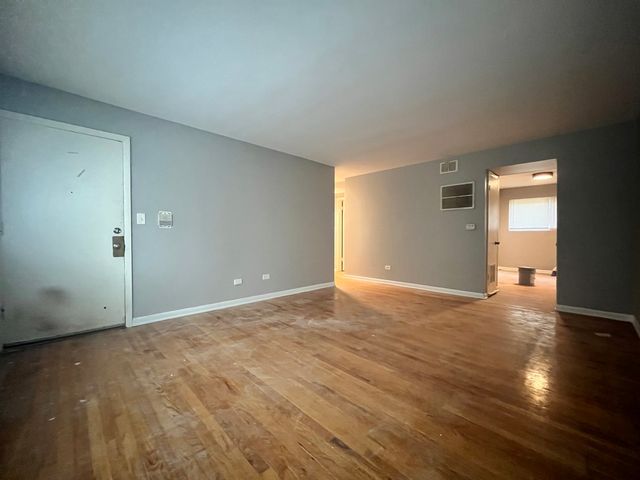 1624 W Touhy Avenue 1B, Chicago, IL 60626