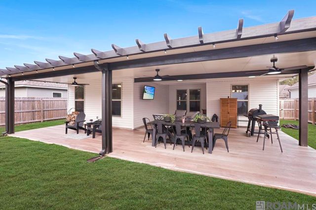 40071 Trace Ave, Prairieville, LA 70769