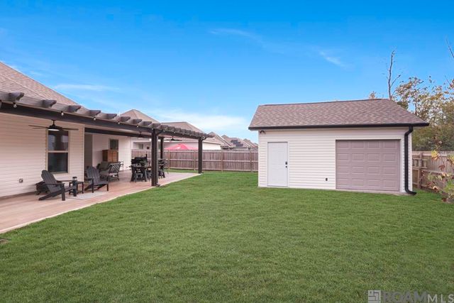 40071 Trace Ave, Prairieville, LA 70769