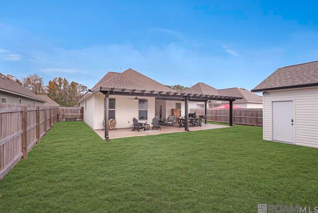 40071 Trace Ave, Prairieville, LA 70769