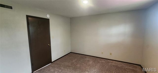 25 Blackburn Manor, Millstadt, IL 62260