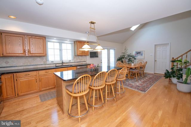 19 ZELKOVA DR, Holland, PA 18966