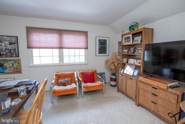 19 ZELKOVA DR, Holland, PA 18966