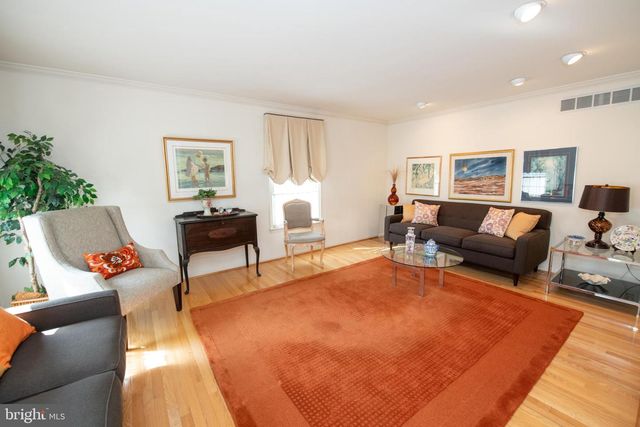 19 ZELKOVA DR, Holland, PA 18966