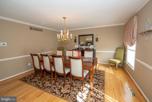 19 ZELKOVA DR, Holland, PA 18966