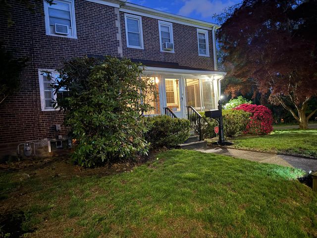 1123 YEADON AVE, Lansdowne, PA 19050