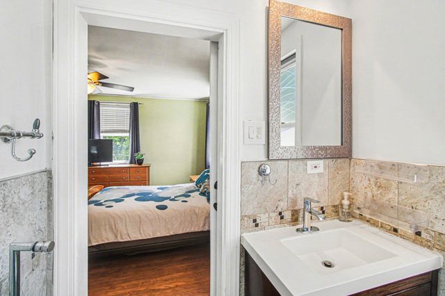 1123 YEADON AVE, Lansdowne, PA 19050