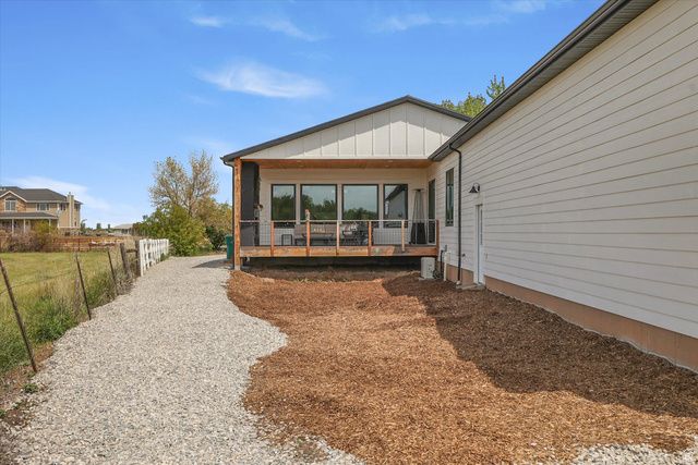 3663 W PIONEER RD, Marriott Slaterville, UT 84404