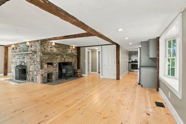 67 Stone School Road, Sutton, MA 01590