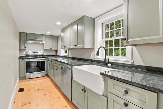 67 Stone School Road, Sutton, MA 01590