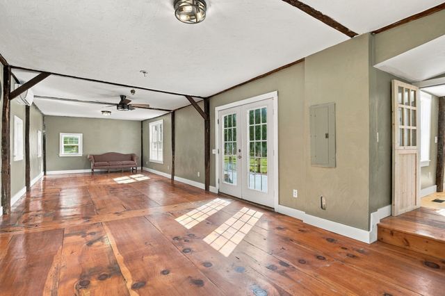 67 Stone School Road, Sutton, MA 01590
