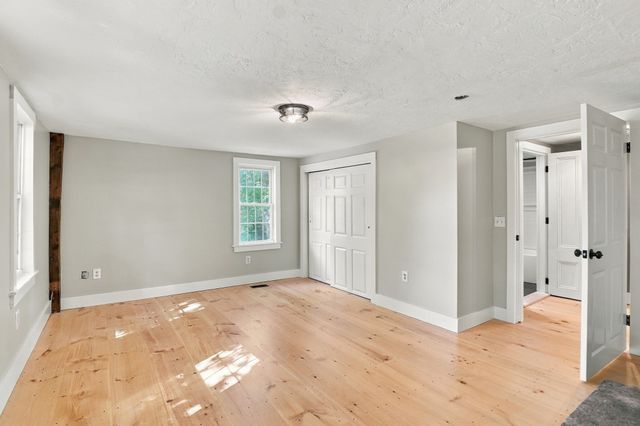 67 Stone School Road, Sutton, MA 01590