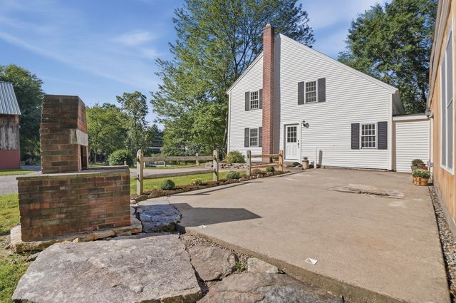 67 Stone School Road, Sutton, MA 01590