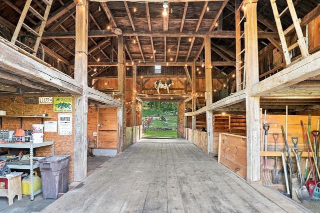 67 Stone School Road, Sutton, MA 01590