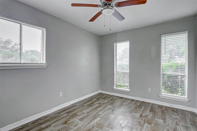 4969 E Ridge Creek Drive, Houston, TX 77053