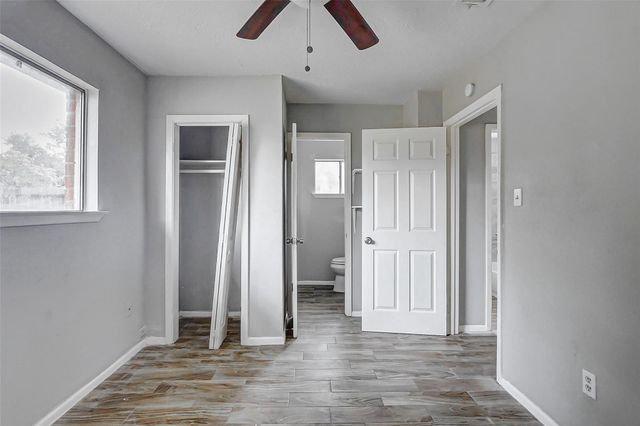 4969 E Ridge Creek Drive, Houston, TX 77053