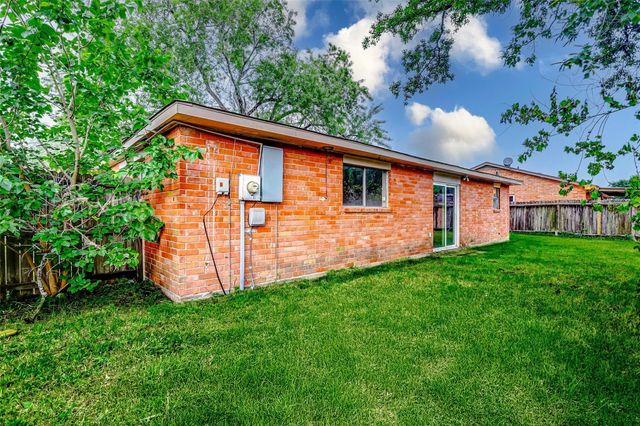 4969 E Ridge Creek Drive, Houston, TX 77053