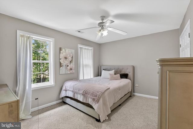 11 HOLLY BROOKE CT, Stafford, VA 22554