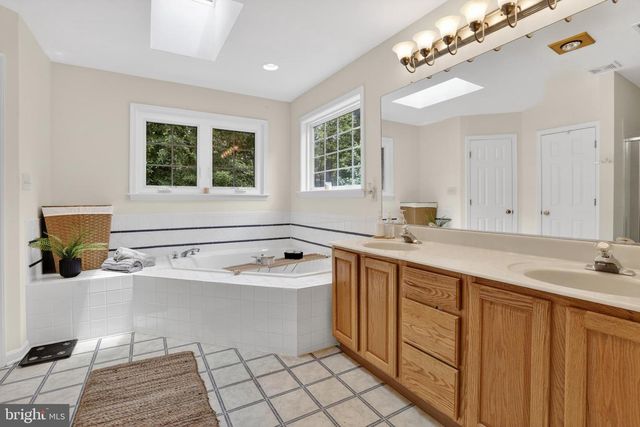 11 HOLLY BROOKE CT, Stafford, VA 22554