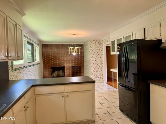 3524 Lakeshore Drive, Kingsport, TN 37663