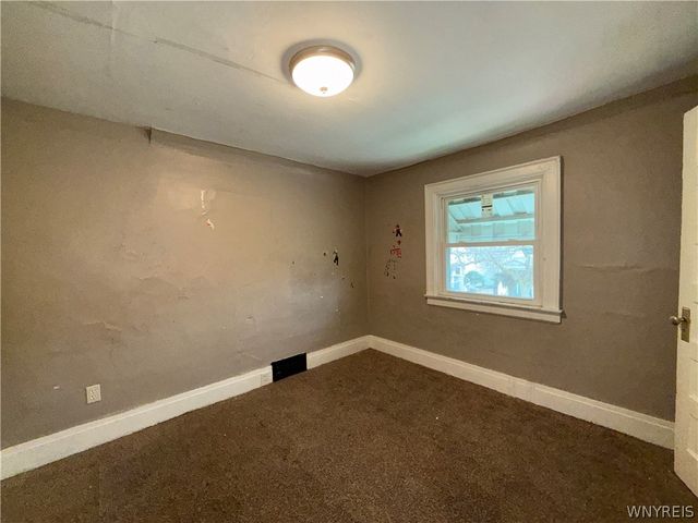 77 Mayer Avenue, Buffalo, NY 14207