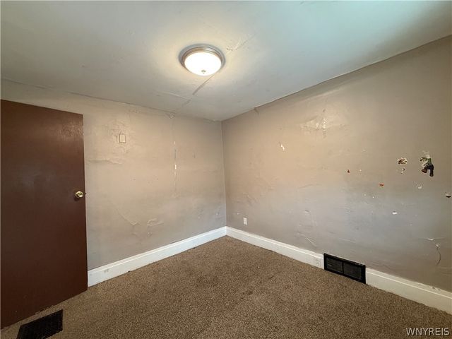 77 Mayer Avenue, Buffalo, NY 14207