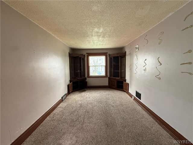 77 Mayer Avenue, Buffalo, NY 14207