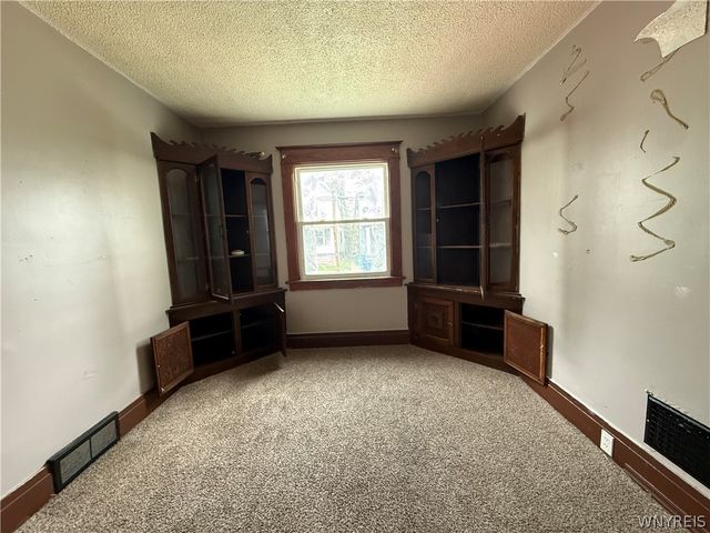 77 Mayer Avenue, Buffalo, NY 14207