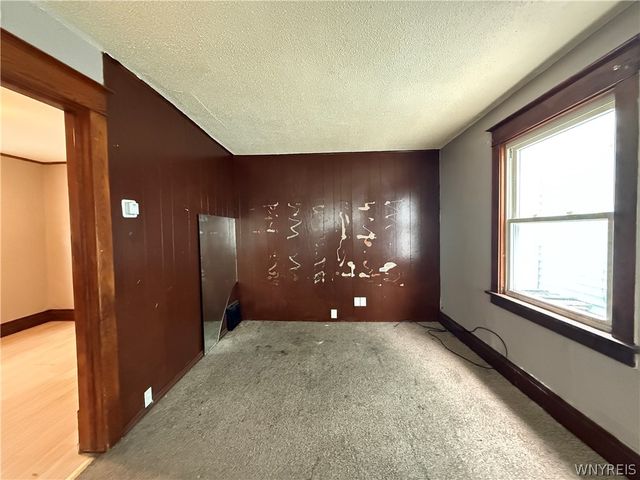 77 Mayer Avenue, Buffalo, NY 14207