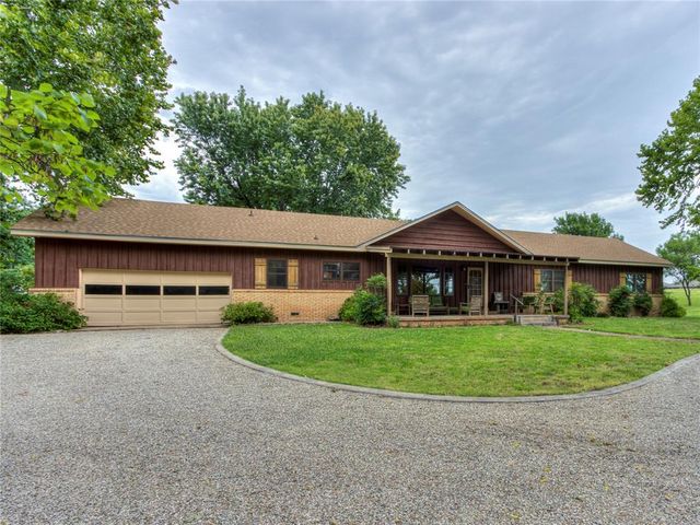 3555 E Imhoff Road, Norman, OK 73026