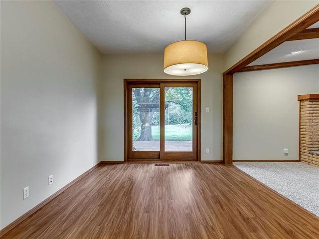 3555 E Imhoff Road, Norman, OK 73026