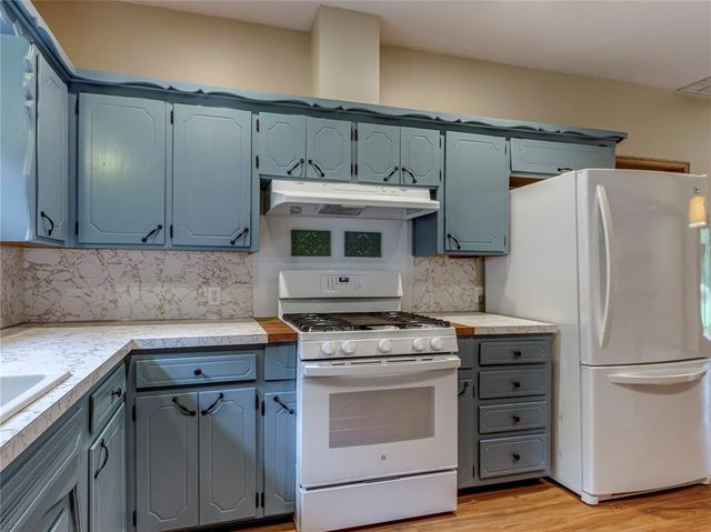 3555 E Imhoff Road, Norman, OK 73026