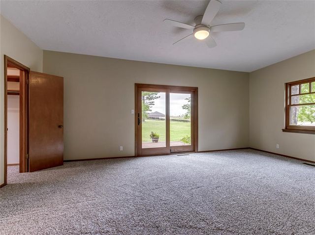 3555 E Imhoff Road, Norman, OK 73026