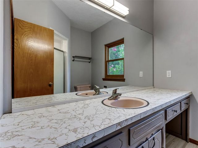 3555 E Imhoff Road, Norman, OK 73026
