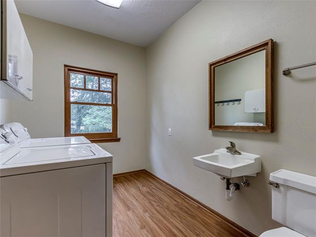 3555 E Imhoff Road, Norman, OK 73026