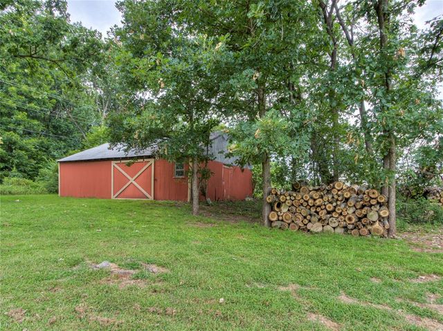3555 E Imhoff Road, Norman, OK 73026