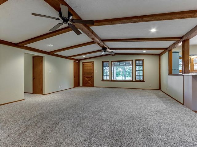 3555 E Imhoff Road, Norman, OK 73026